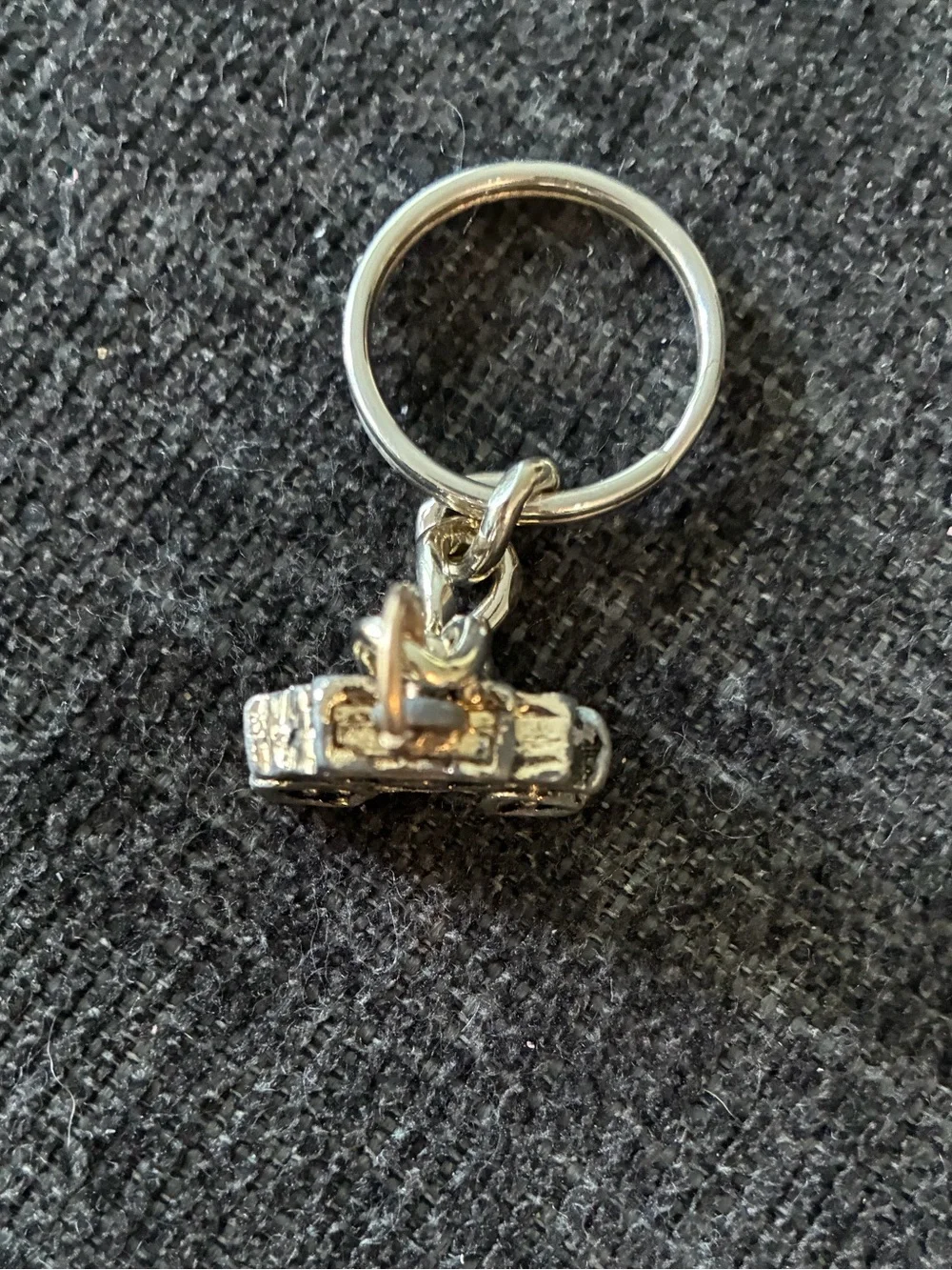 Vintage Wells Fargo stagecoach keychain bag charm